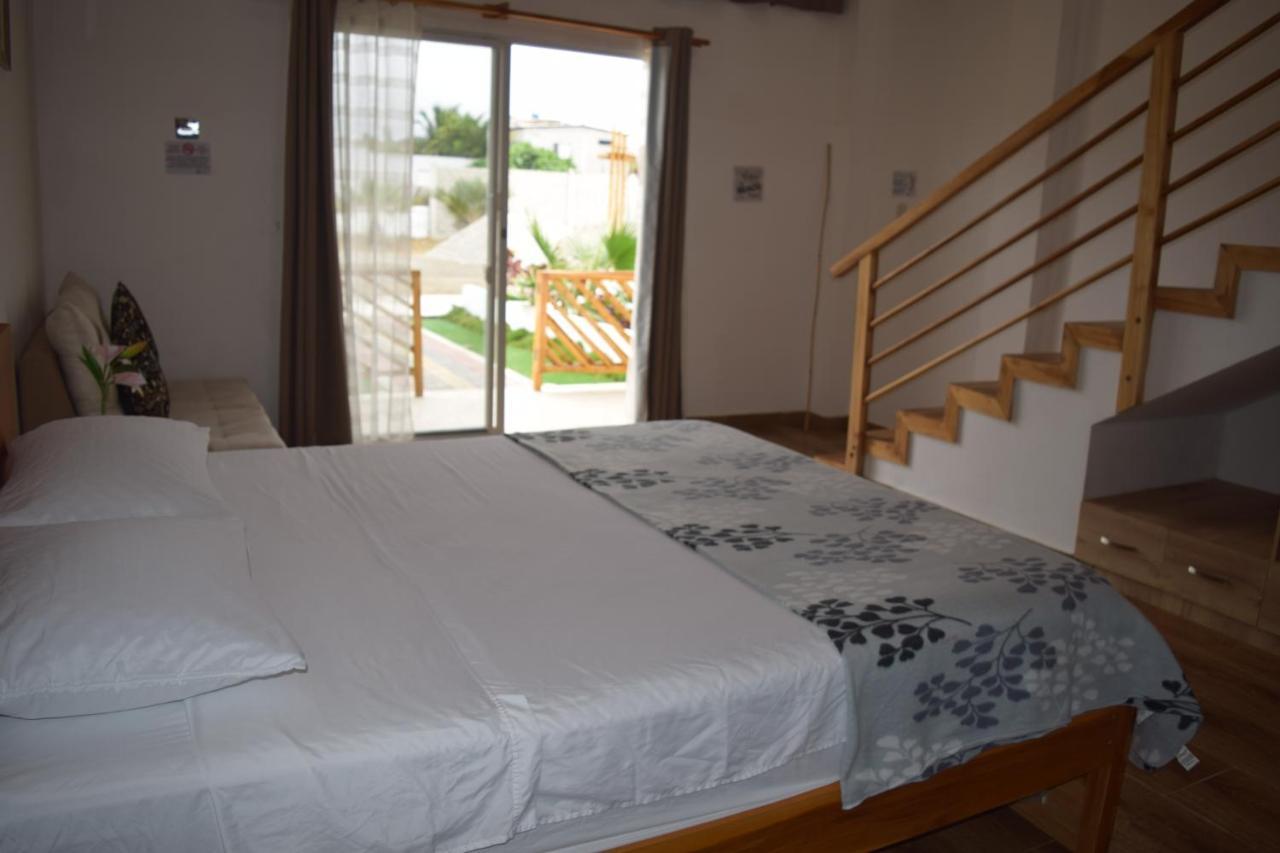 Ohana Beach Hotel Playas Eksteriør billede