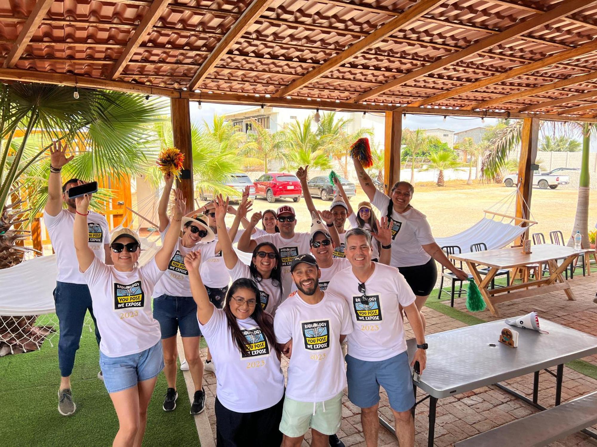 Ohana Beach Hotel Playas Eksteriør billede