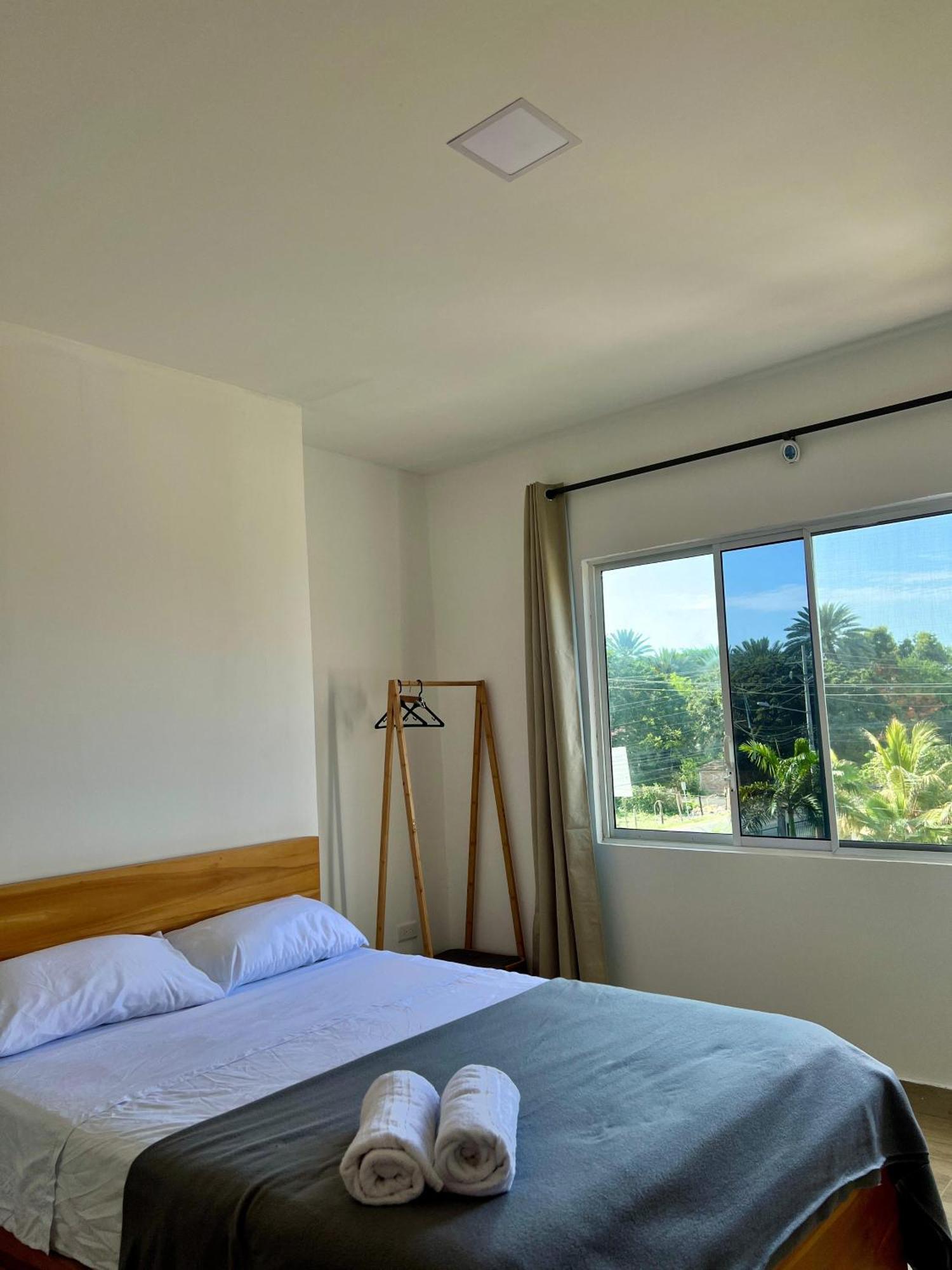 Ohana Beach Hotel Playas Eksteriør billede